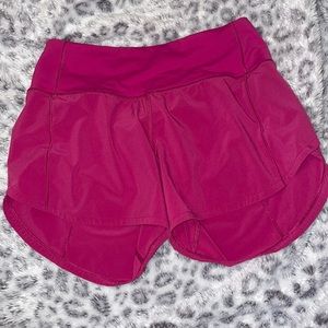 lululemon 4” size 2 ripened raspberry speedups- great condition-barely worn